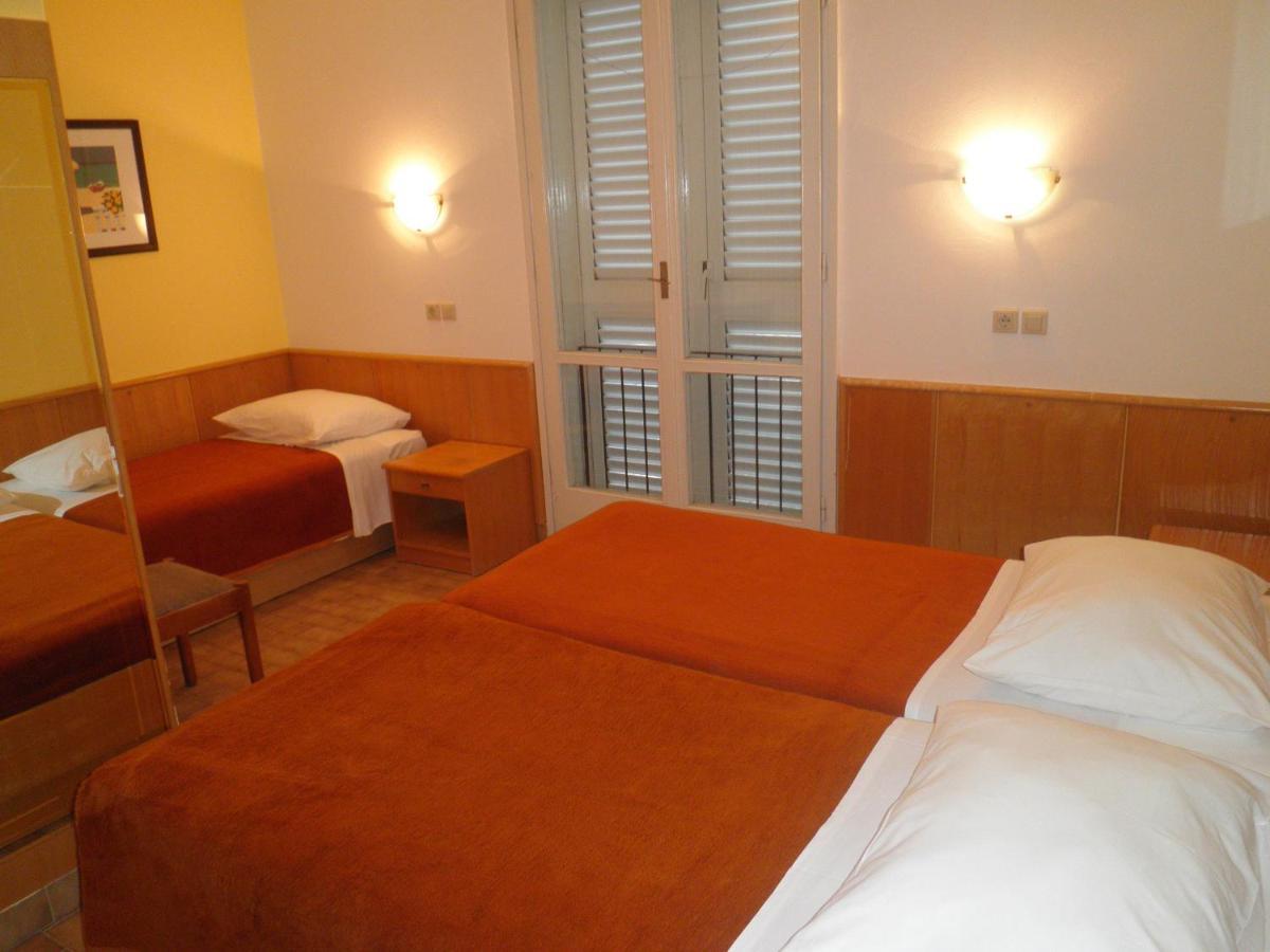Hotel Zora Pavilions Primošten Exteriér fotografie